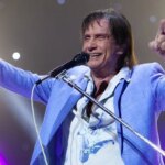 Roberto Carlos fará show na Arena Niterói no dia 27 de junho