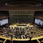Benedita da Silva lidera corrida para o Senado com 18% das intenções de voto