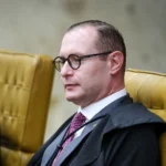 Zanin determina que PF entregue até 23h íntegra de dados do celular de Vorcaro
