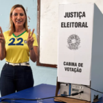 Após votar no segundo turno, Yara Cinthia destaca importância da democracia e da liberdade – Manchete RJ – Notícias do Estado do Rio de Janeiro